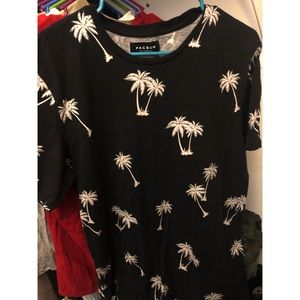 **GENTLY WORN** PACSUN PALM TREE TEE